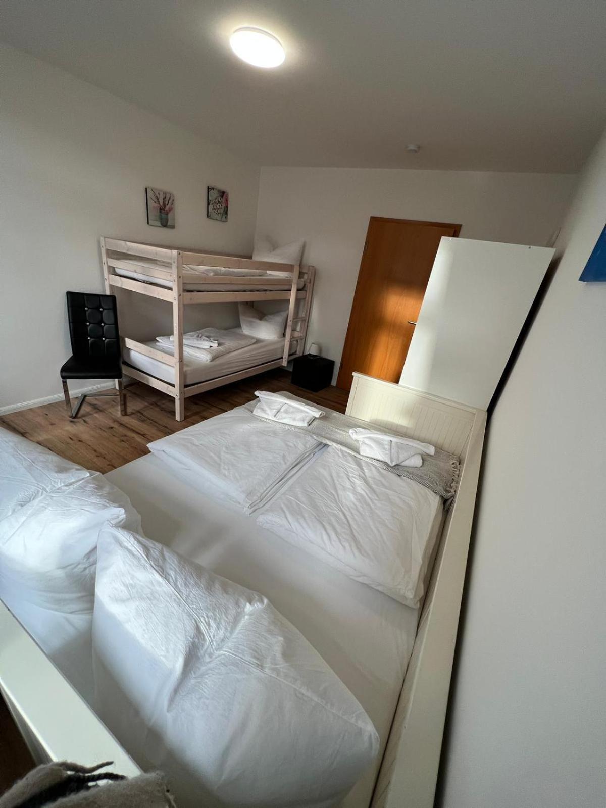 Apartment Bernstein Ruhig, Familienfreundlich Mit Garten روستوك المظهر الخارجي الصورة