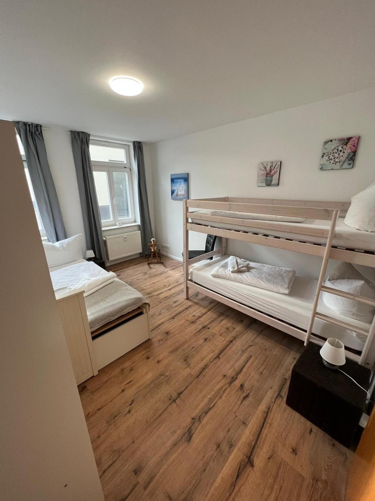 Apartment Bernstein Ruhig, Familienfreundlich Mit Garten روستوك المظهر الخارجي الصورة