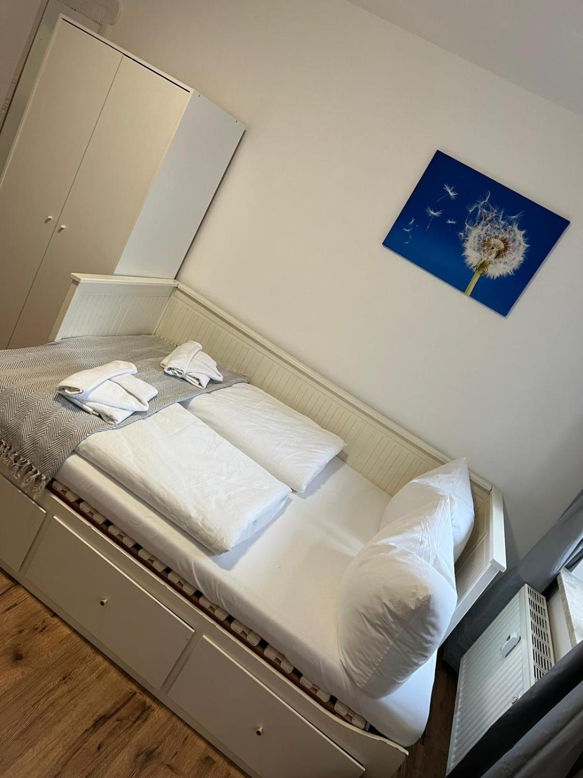 Apartment Bernstein Ruhig, Familienfreundlich Mit Garten روستوك المظهر الخارجي الصورة